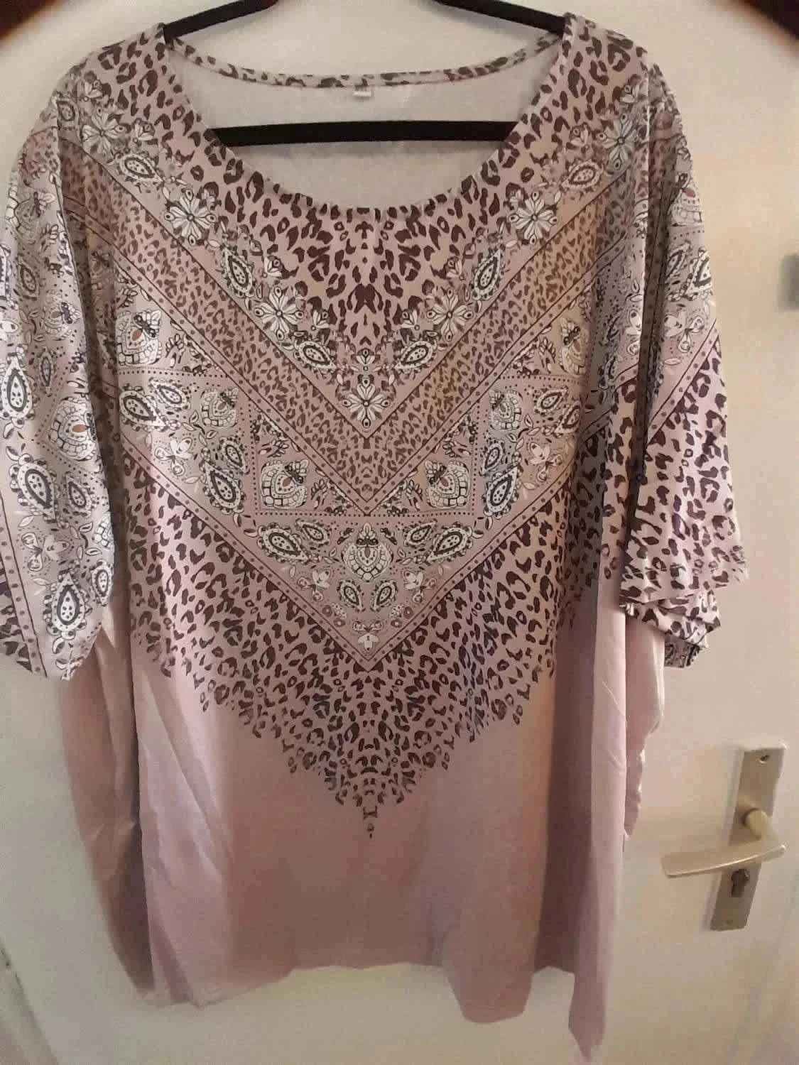 Top bege estampado, tamanho 7XL, estilo Boêmia – photo 2